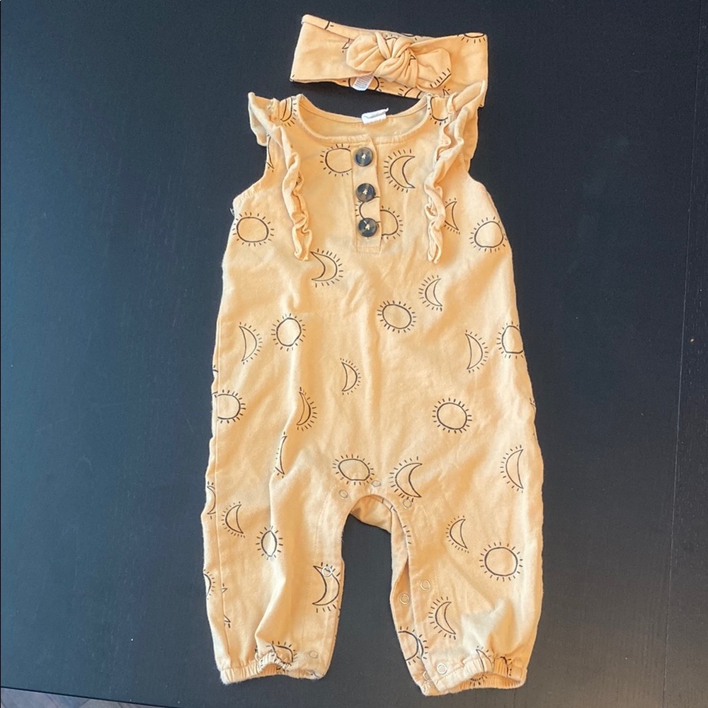Baby onesie and headband set